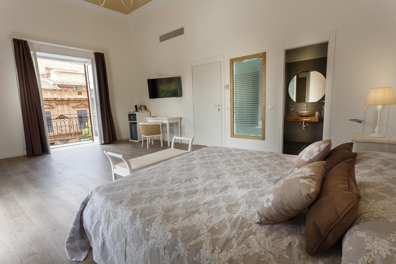 Porta Maqueda Bed & Breakfast